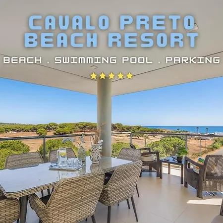 Sea View, & Pool - Private Parking Ac & Wifi شقة *