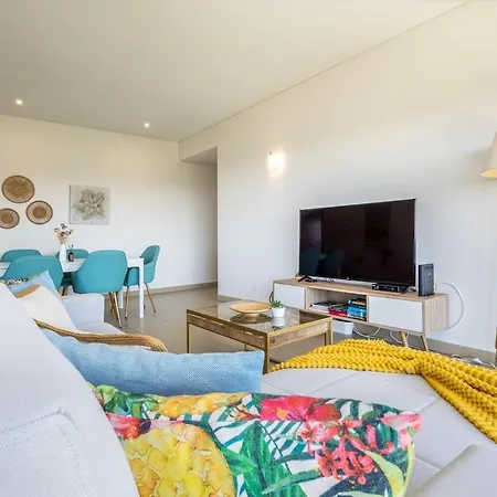 شقة Sea View, & Pool - Private Parking Ac & Wifi