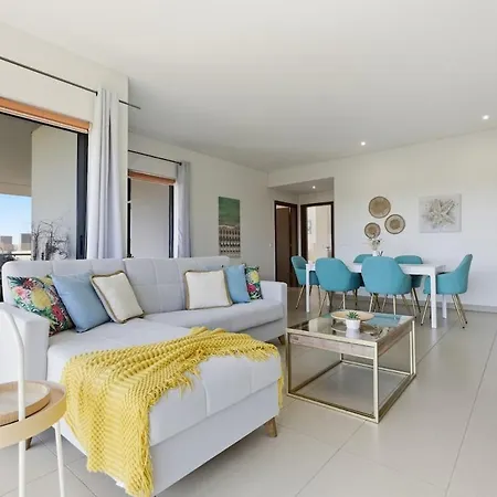 Sea View, & Pool - Private Parking Ac & Wifi * كوارتيرا