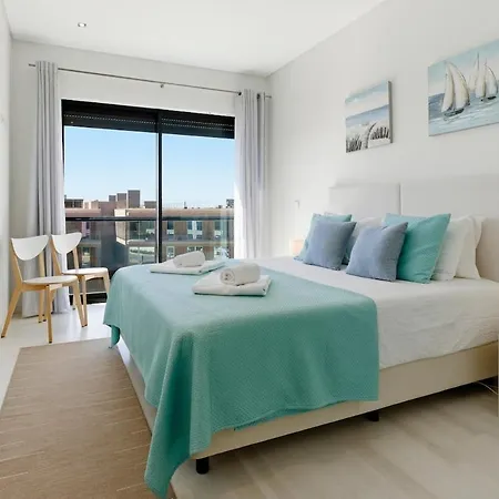 Sea View, & Pool - Private Parking Ac & Wifi * كوارتيرا