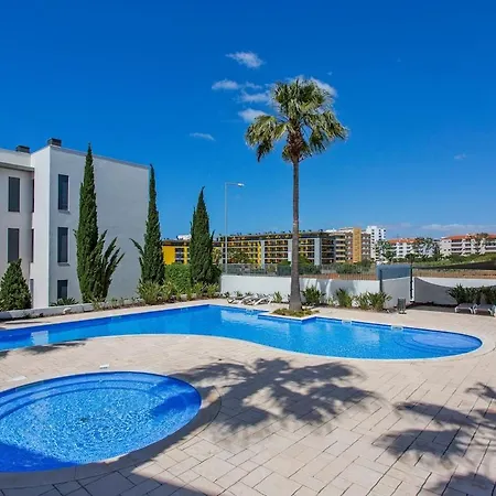 شقة Sea View, & Pool - Private Parking Ac & Wifi